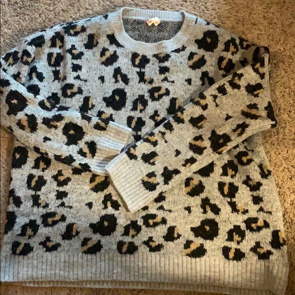 Leopard sweater